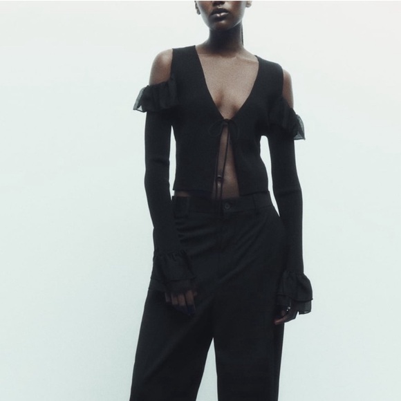 Zara cold shoulder ruffle ribbed knit black v-neck cardigan tie front size small - Picture 4 of 16